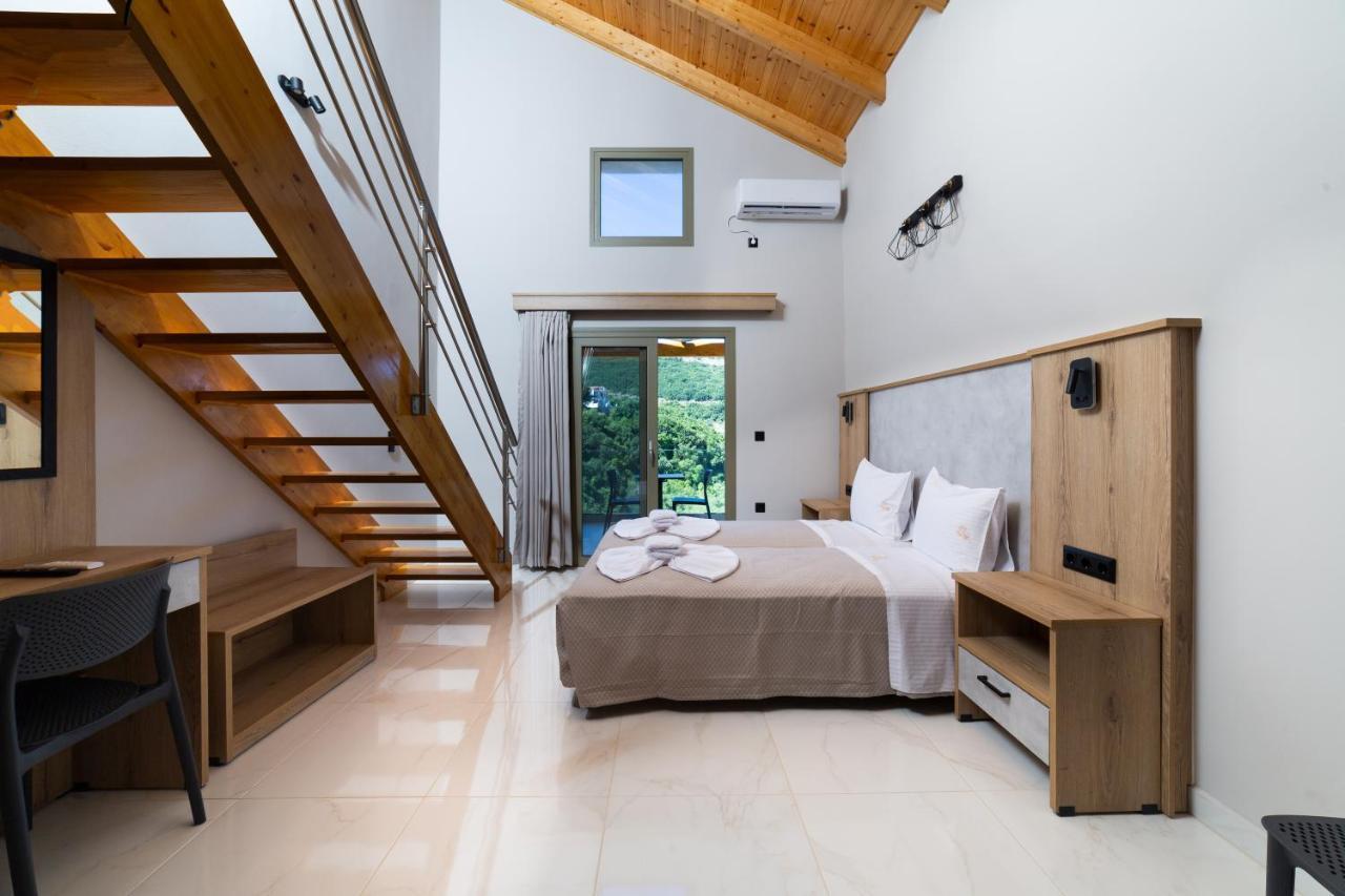 Sky View Suites Kefalonia Vóvikes Extérieur photo